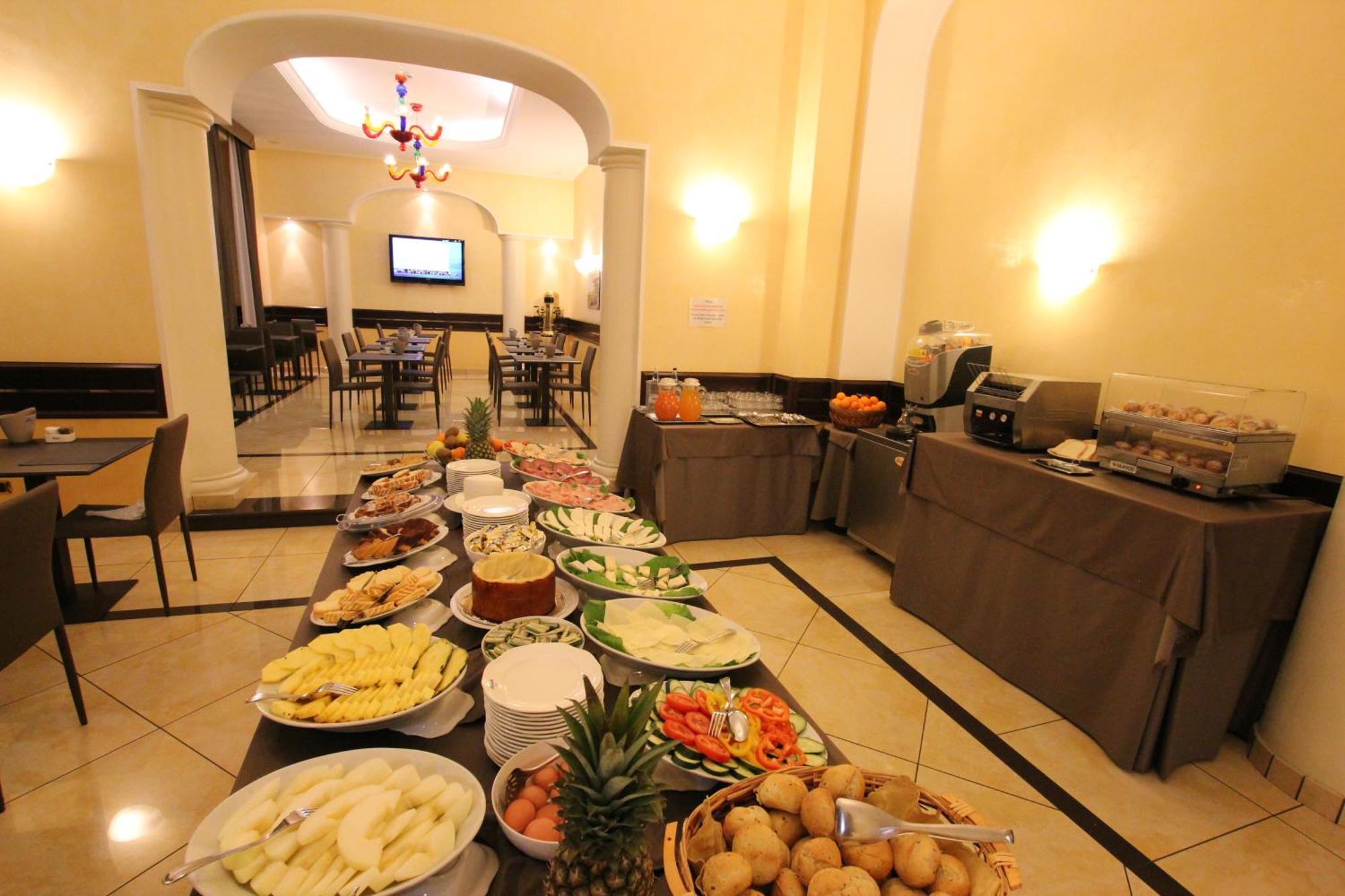 Mokinba Hotels Baviera Milan Exterior photo