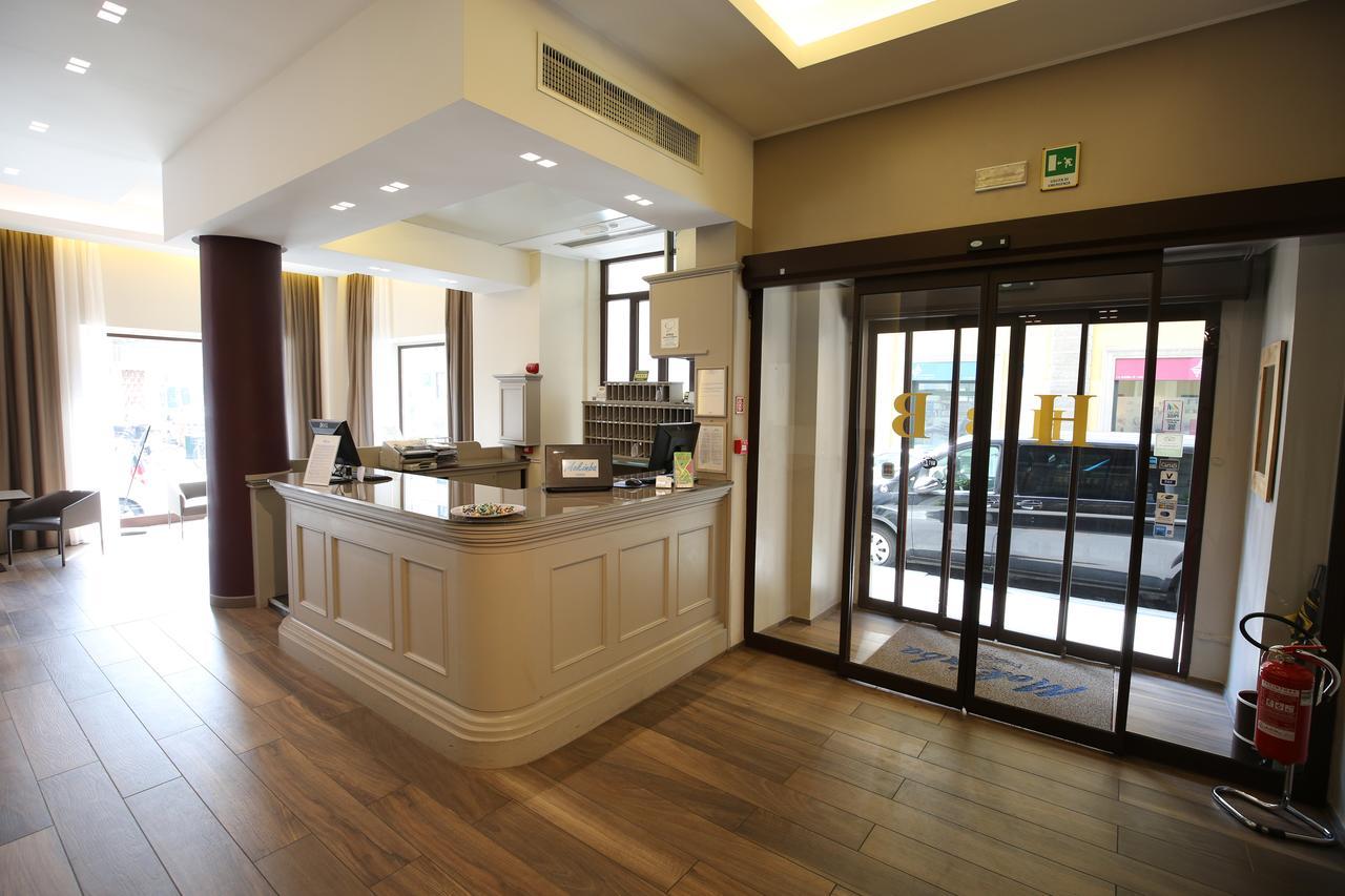 Mokinba Hotels Baviera Milan Exterior photo